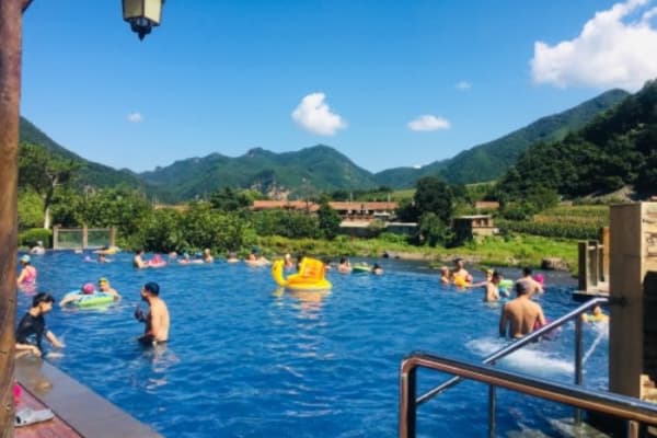 枫香谷温泉2026门票价格、游玩攻略