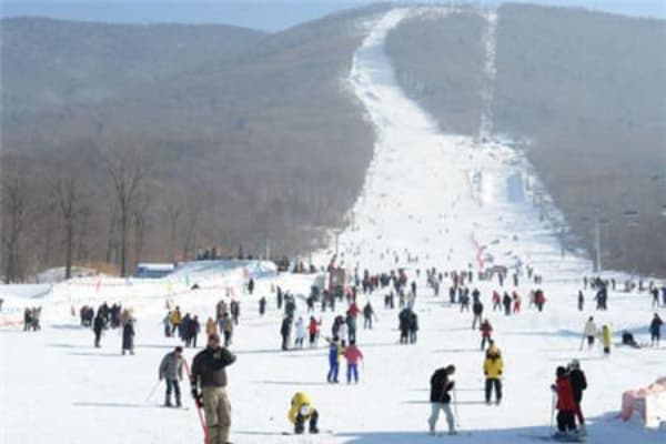 北大湖滑雪度假区2026门票价格、游玩攻略